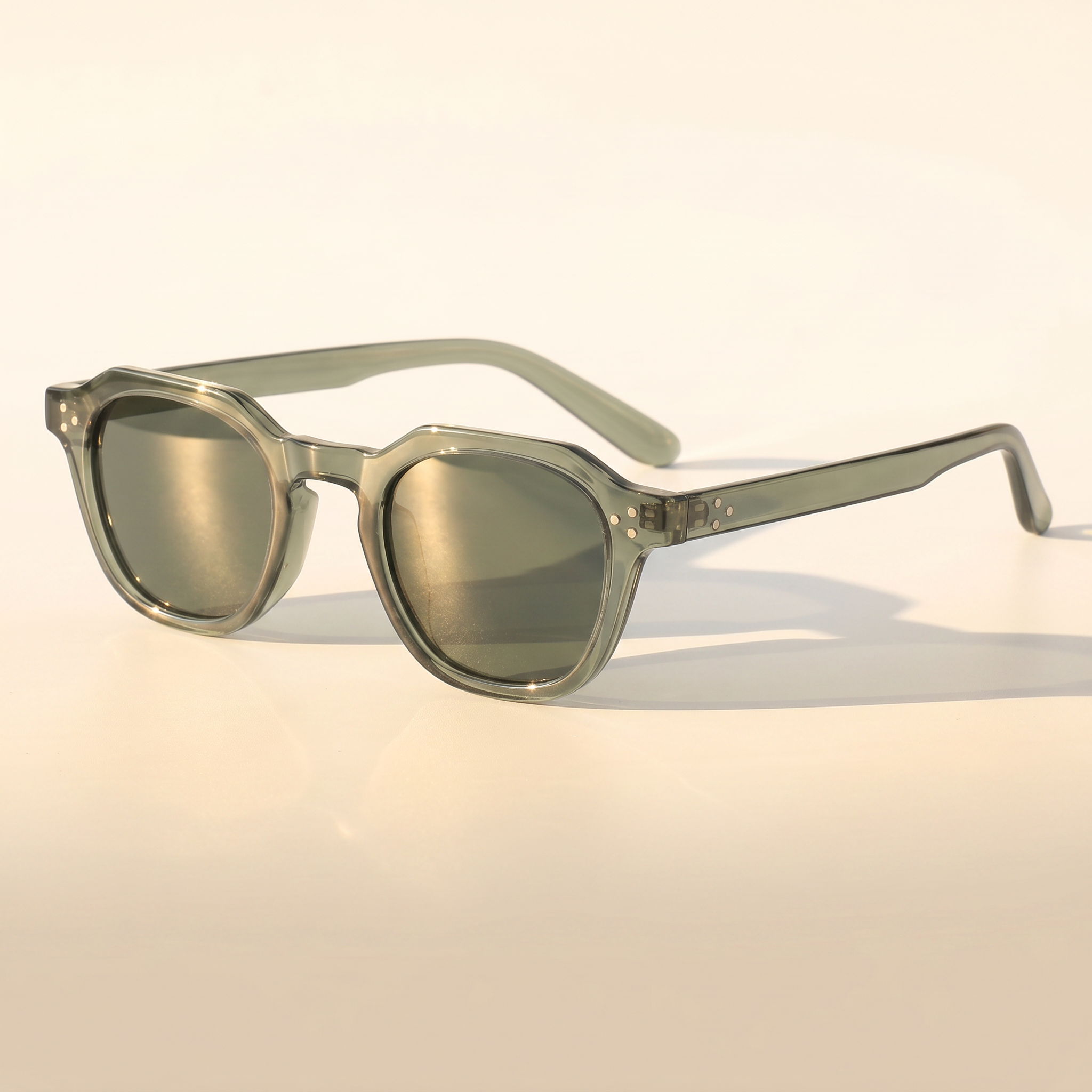 RetroShade™ - Klassieke stijl. Moderne bescherming.